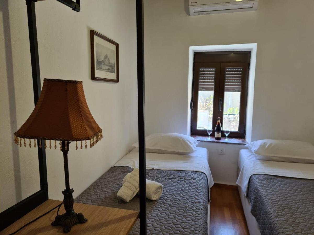 Cosmos Old Town Apartment Rhodes City Bagian luar foto