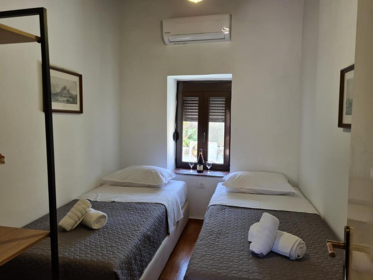 Cosmos Old Town Apartment Rhodes City Bagian luar foto